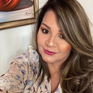 Meet your Posher, Lily